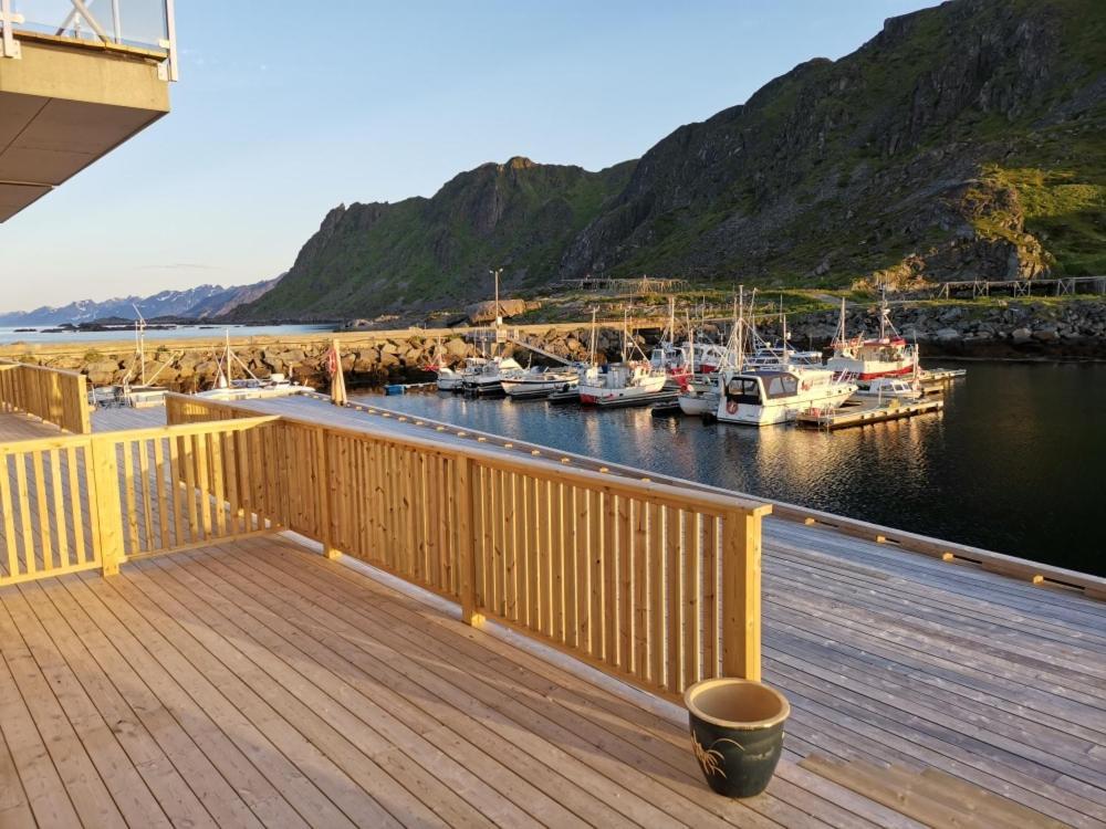 Karlotte'S Apartment Ballstad Exterior foto